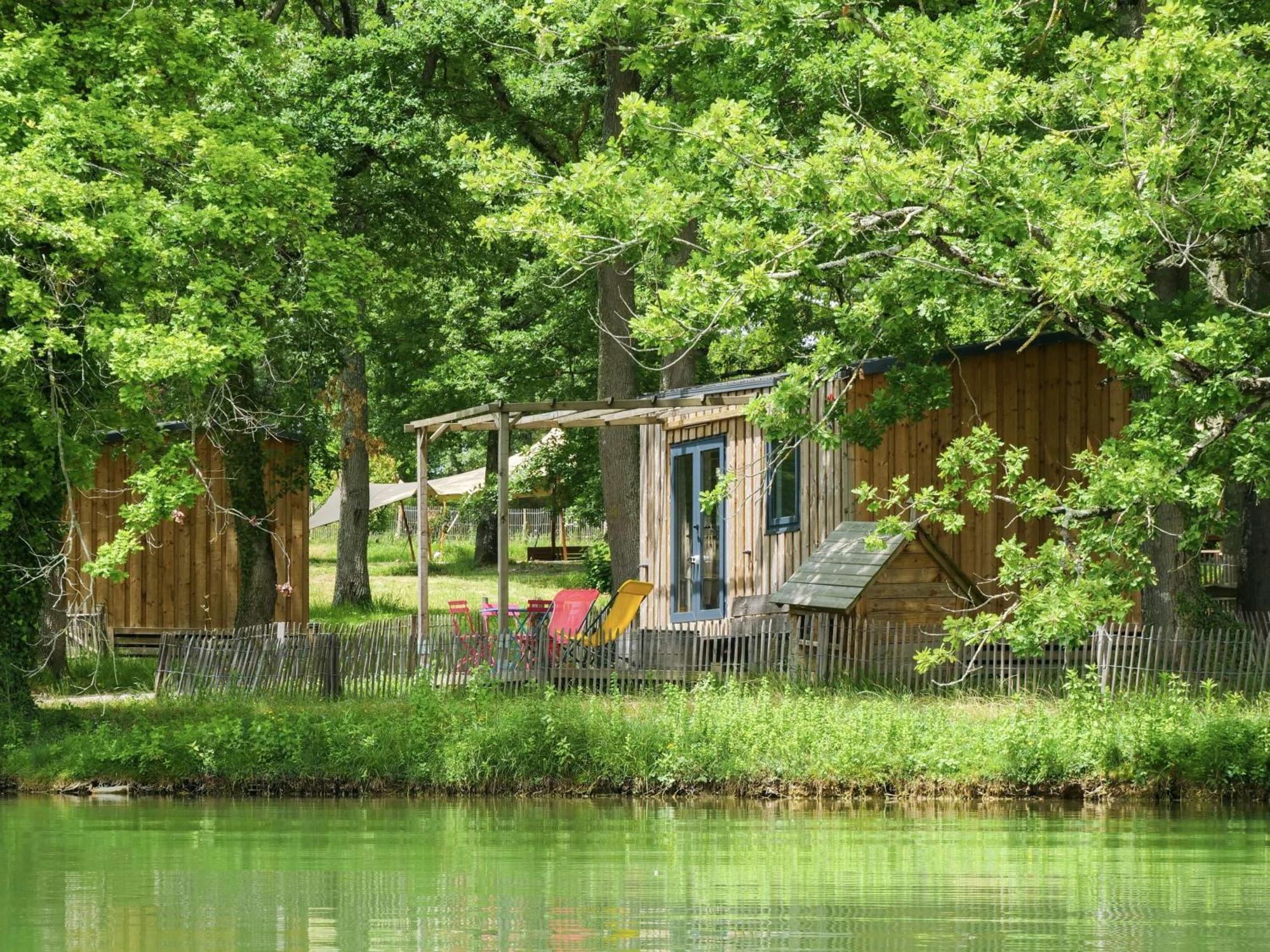 Whaka Lodge Seissan Ngoại thất bức ảnh